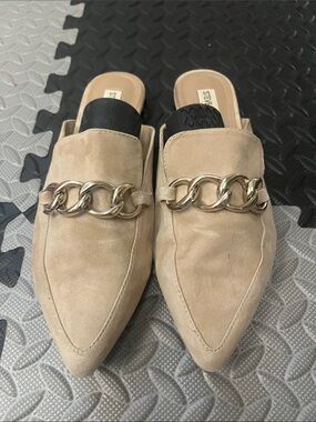 Steve Madden Tan Suede Chain-Accent Slip-On Mules